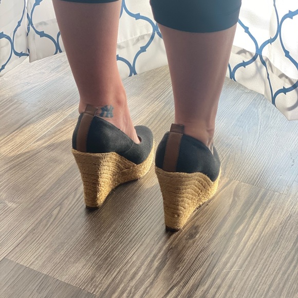 ALDO Wedges - Picture 8 of 11